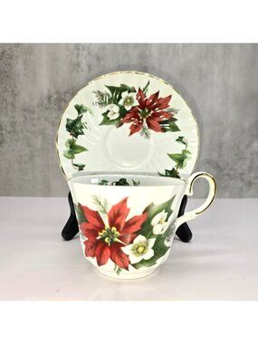 Poinsettia Vintage Teacup & Saucer Set Royal Patrician Fine Bone China VL5146